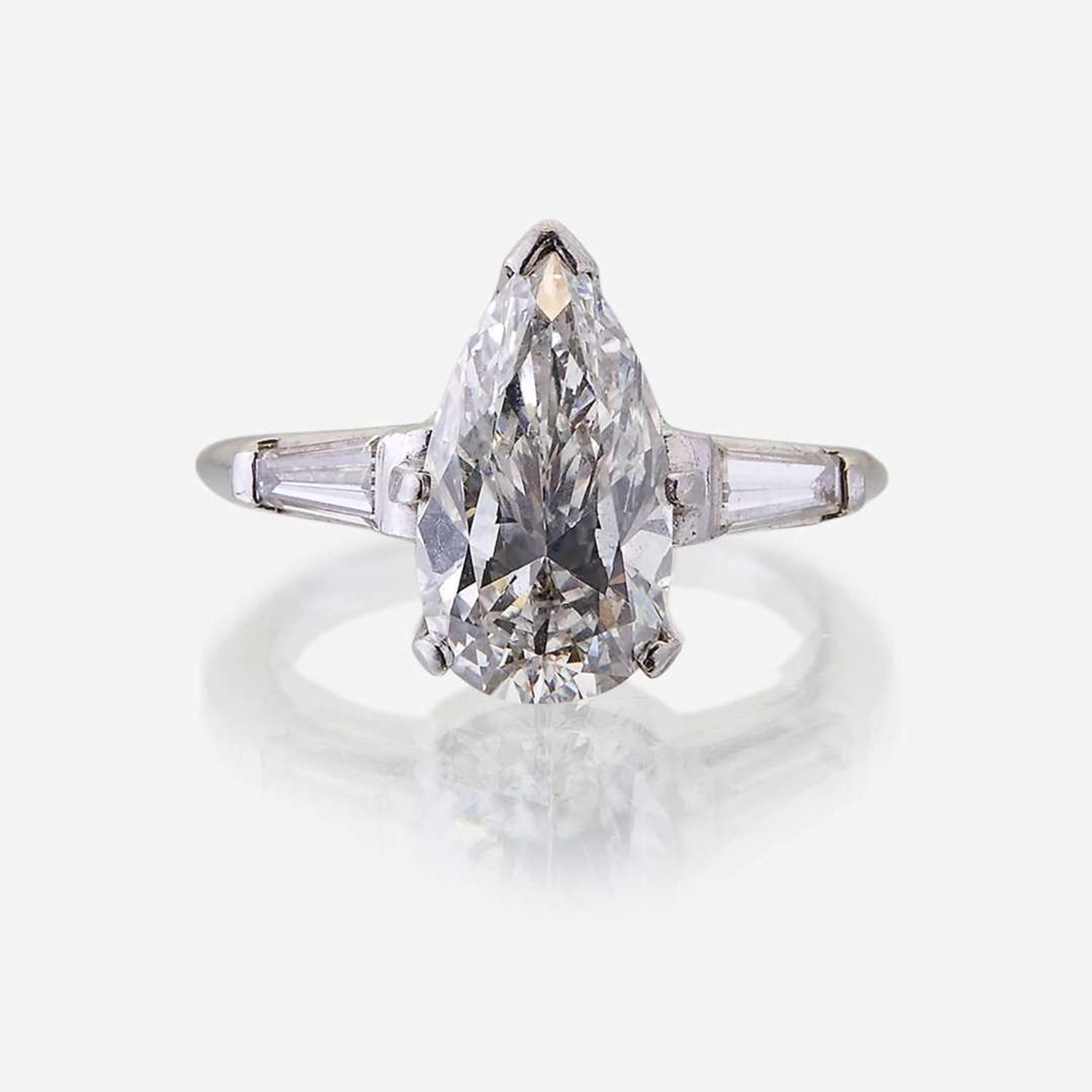 A diamond solitaire