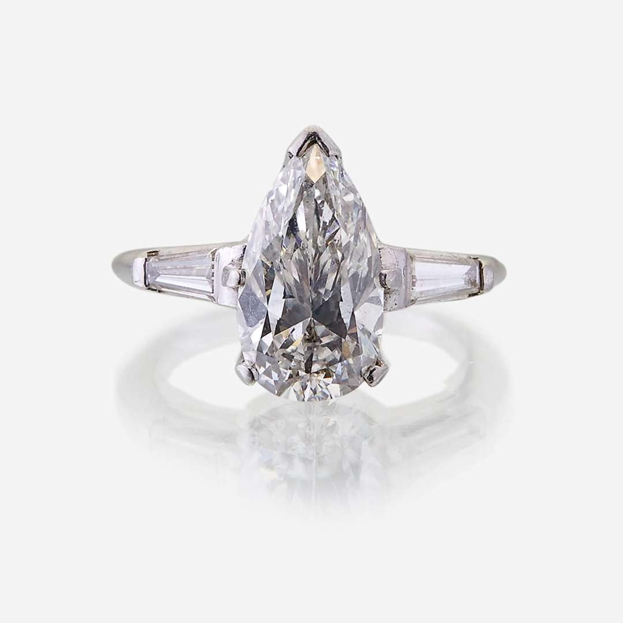 A diamond solitaire
