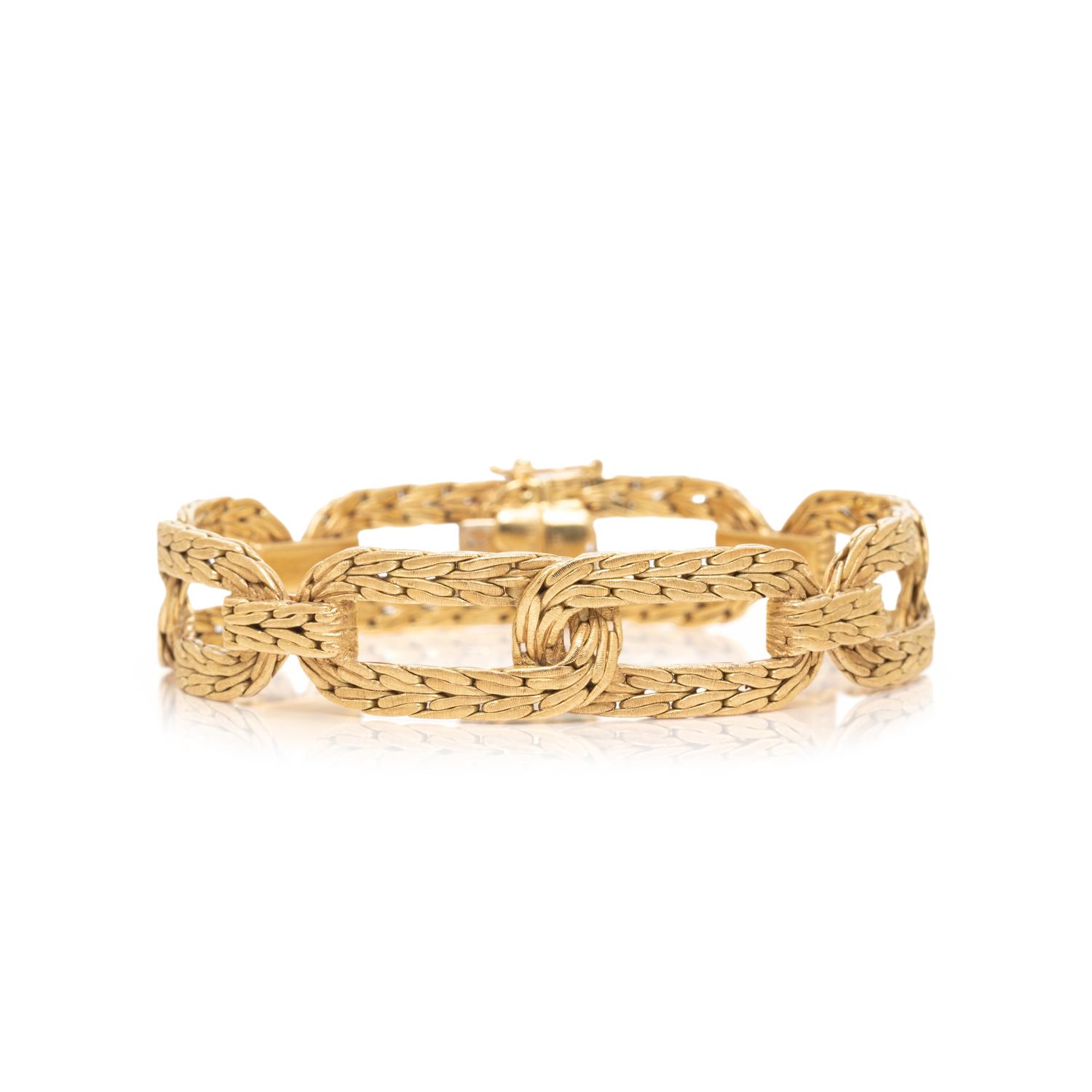 BUCCELLATI, YELLOW GOLD BRACELET