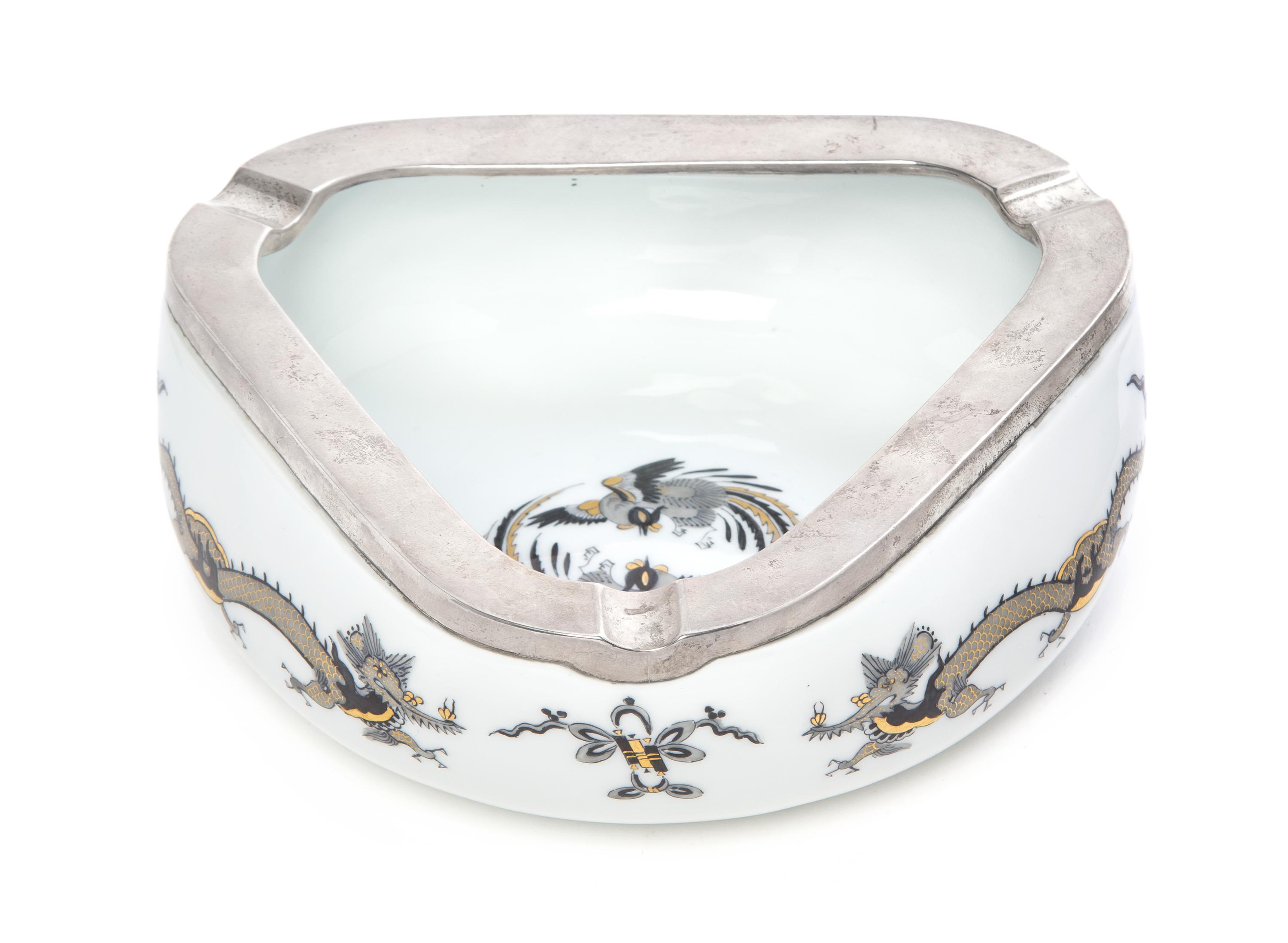 A Meissen Porcelain Ash Receiver, 20TH CENTURY, Width 8 inches. — 20TH CENTURY,