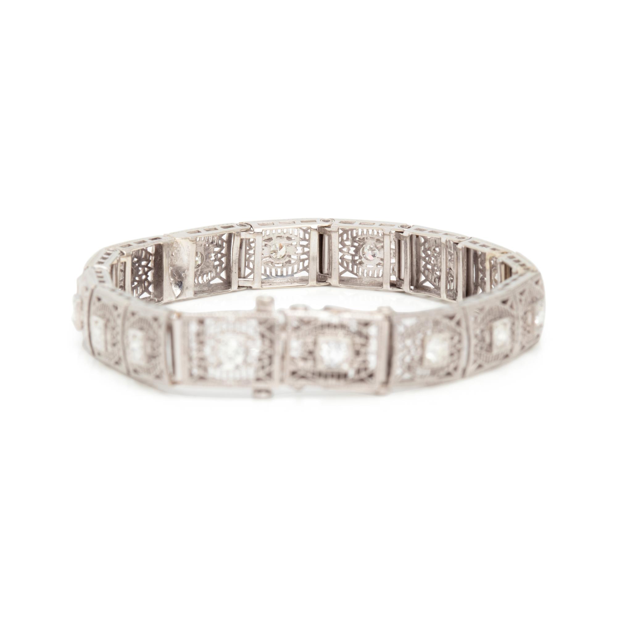 WHITE GOLD AND DIAMOND BRACELET