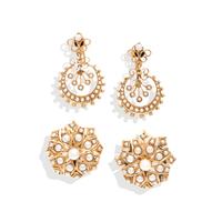 TWO PAIRS OF YELLOW GOLD AND CULTURED PEARL EARRINGS