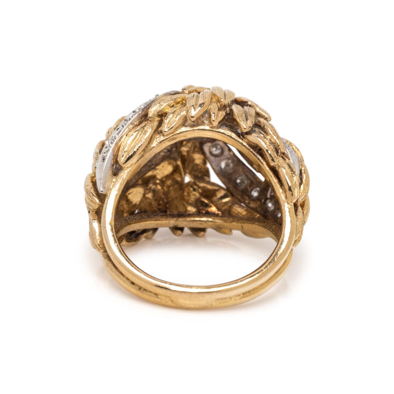 YELLOW GOLD AND DIAMOND RING