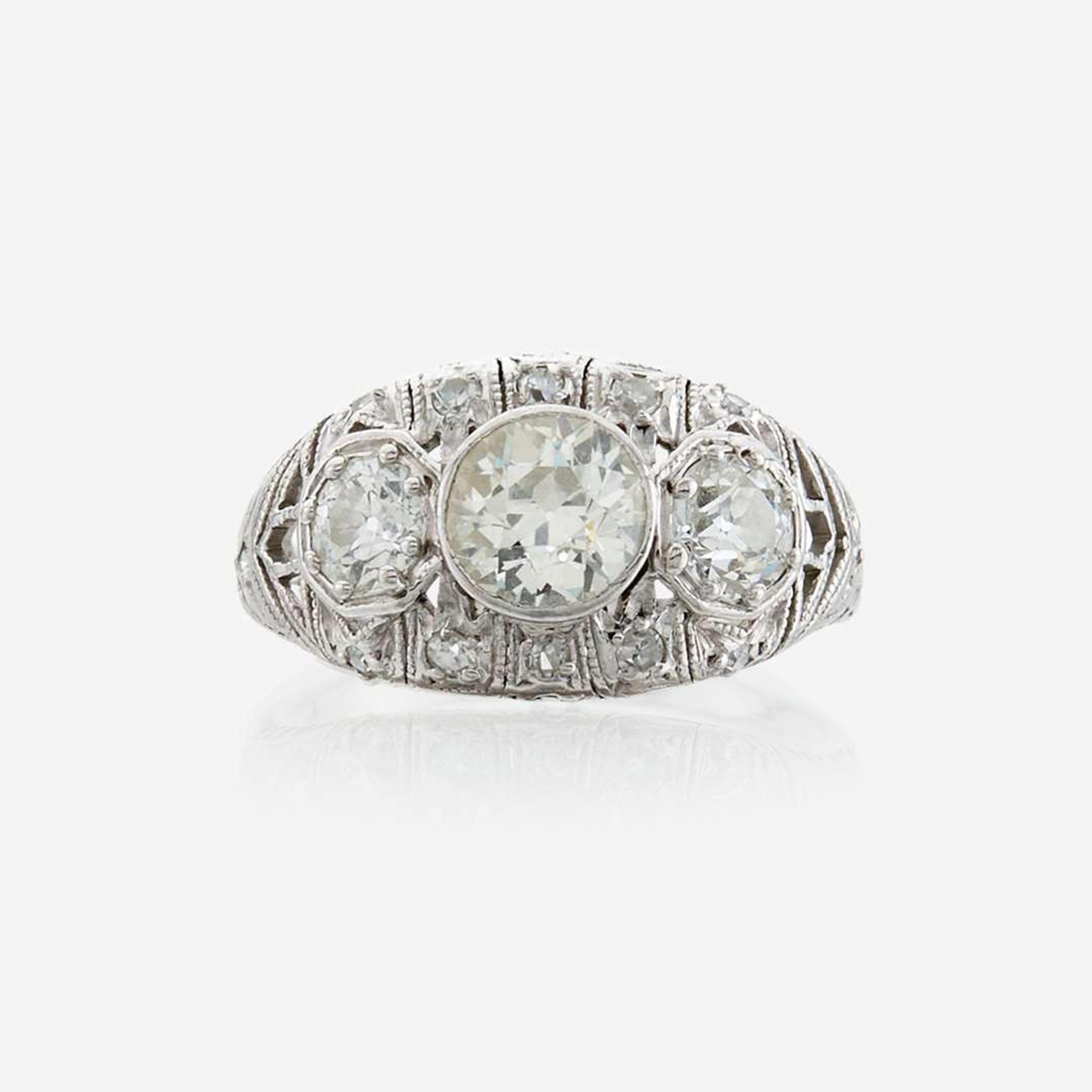An Art Deco diamond and platinum ring