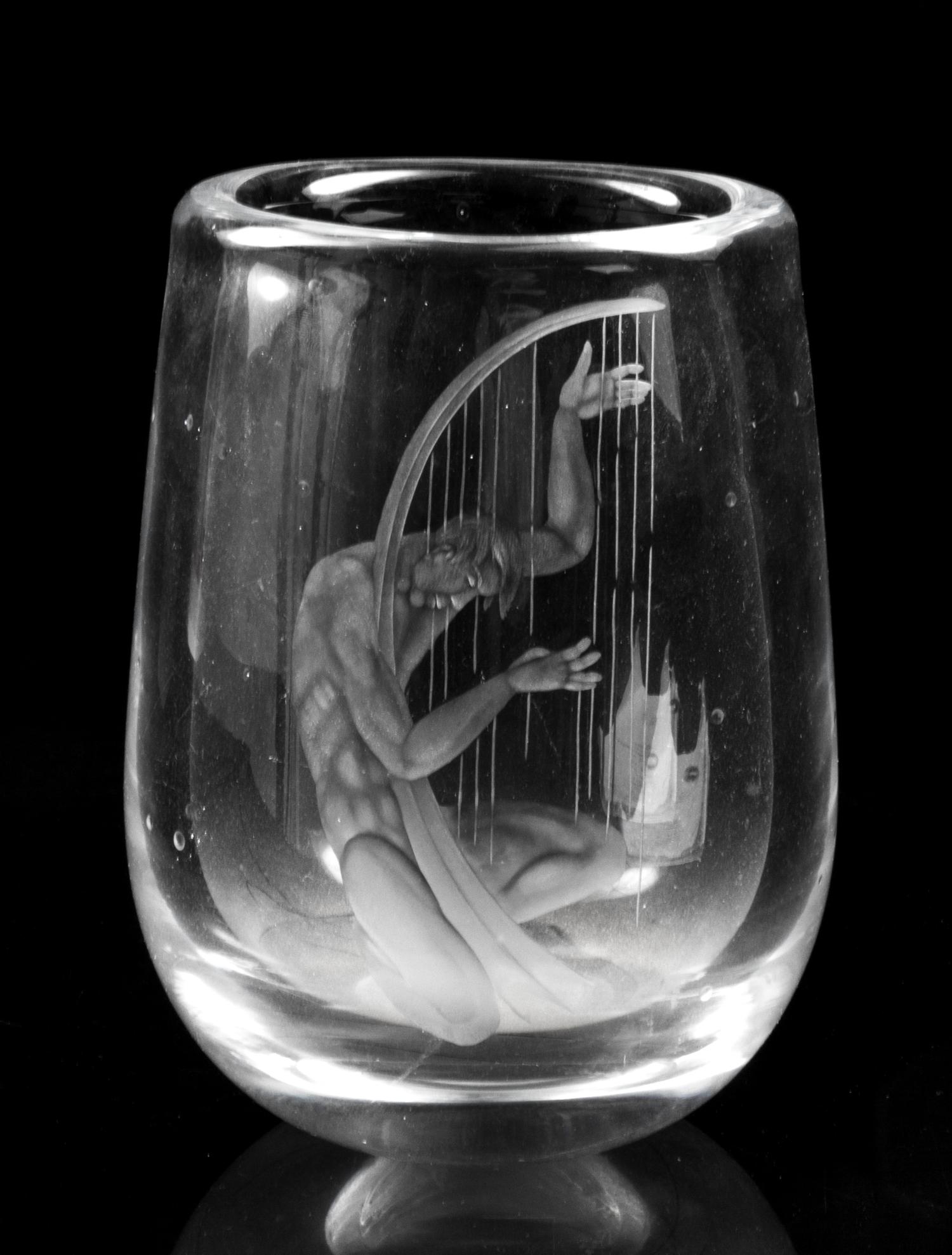 An Orrefors Etched Glass Vase Height 7 1/4 inches. — SECOND HALF 20TH CENTURY