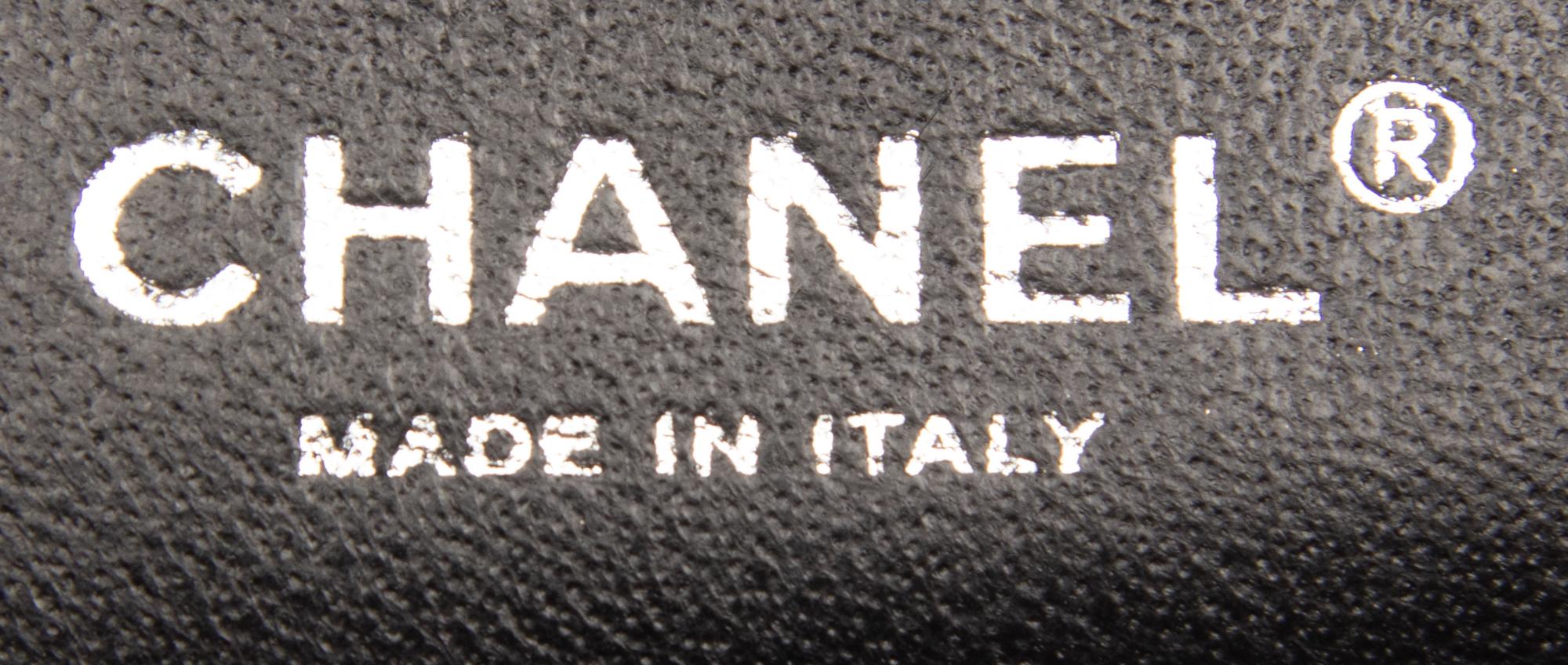 CHANEL, JUMBO PATENT LEATHER CLASSIC FLAP BAG