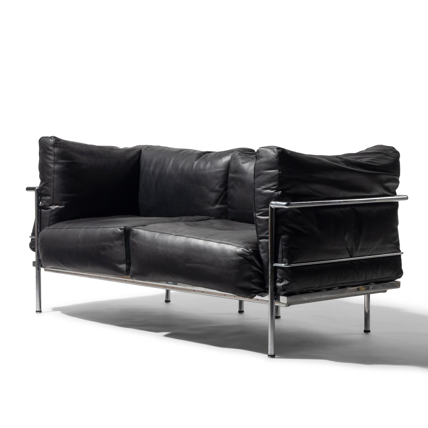 LC2-Style Settee