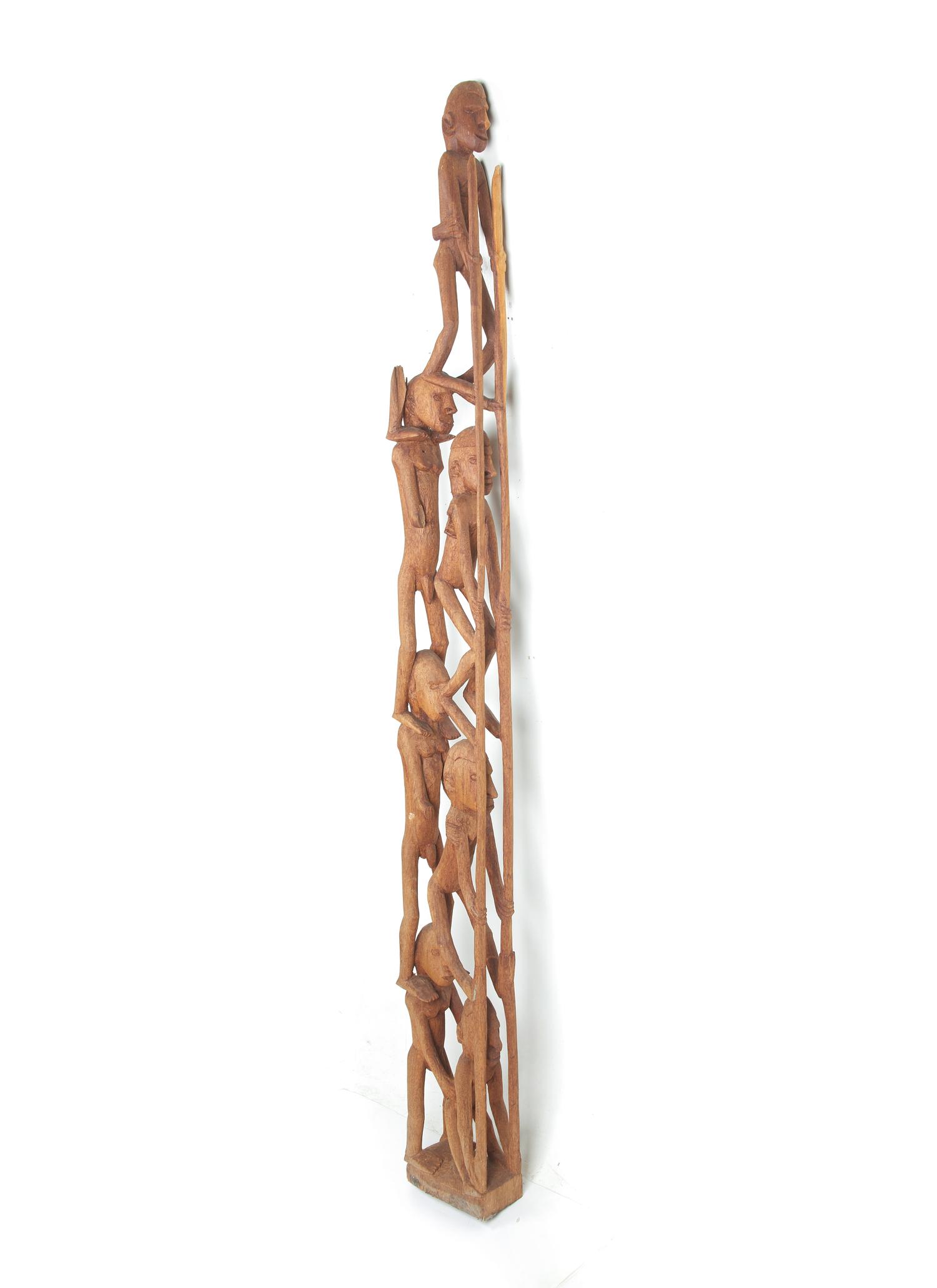 An Asmat Bis Pole