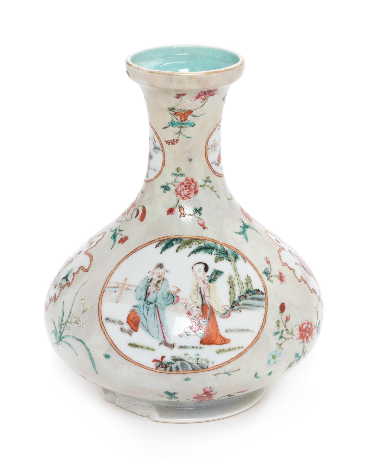 A Chinese Famille Rose Porcelain Vase, Biqiping