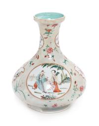 A Chinese Famille Rose Porcelain Vase, Biqiping