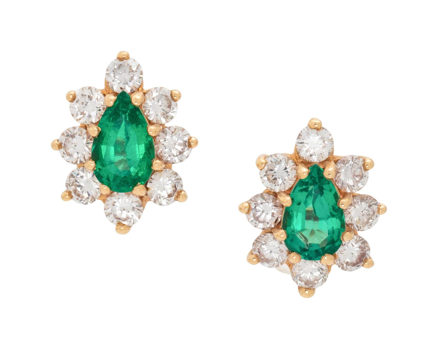 EMERALD AND DIAMOND EARRINGS