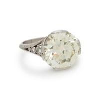 ART DECO, PLATINUM AND DIAMOND RING
