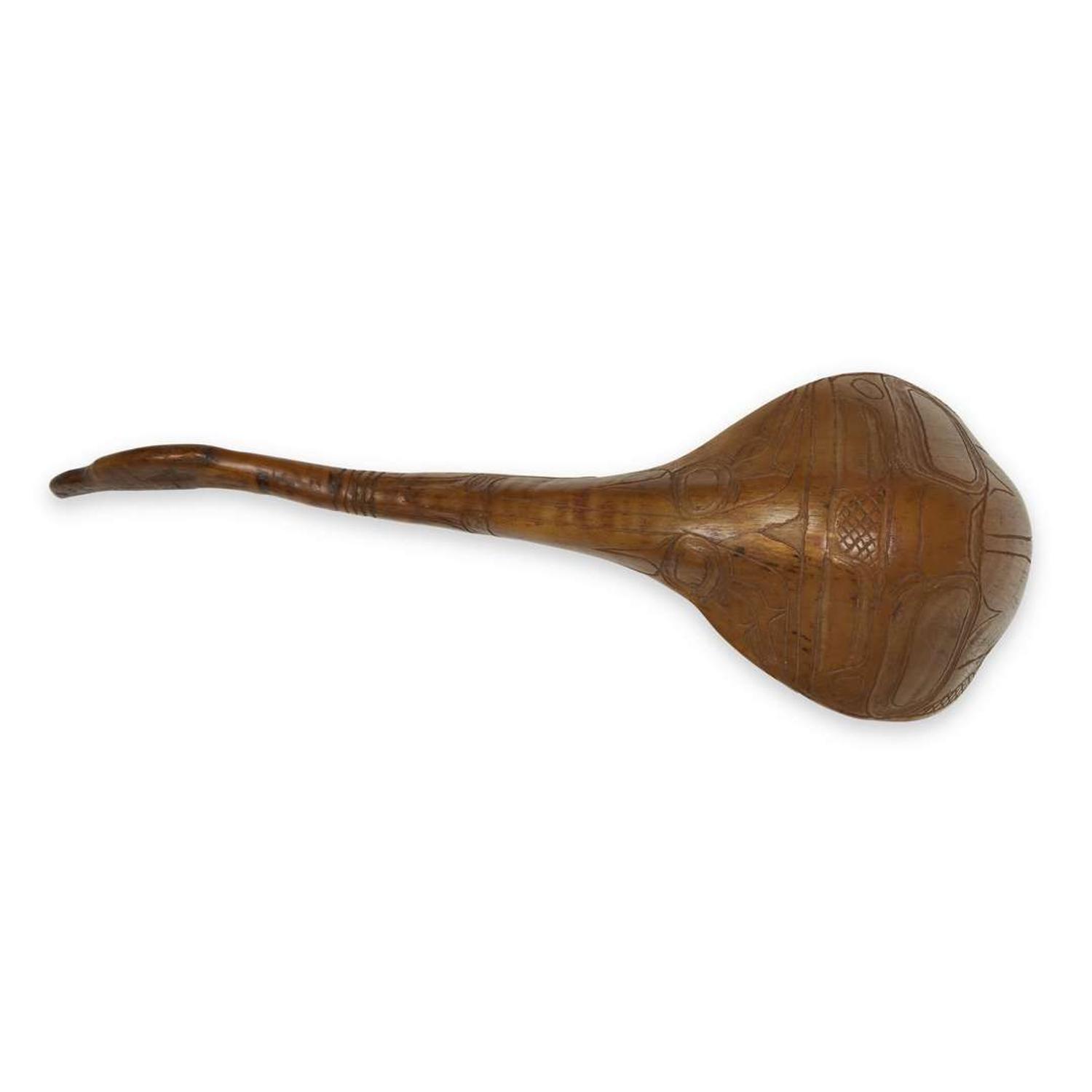 Carved horn ladle cuiller Haida, Pacific Northwest Coast, 19th century