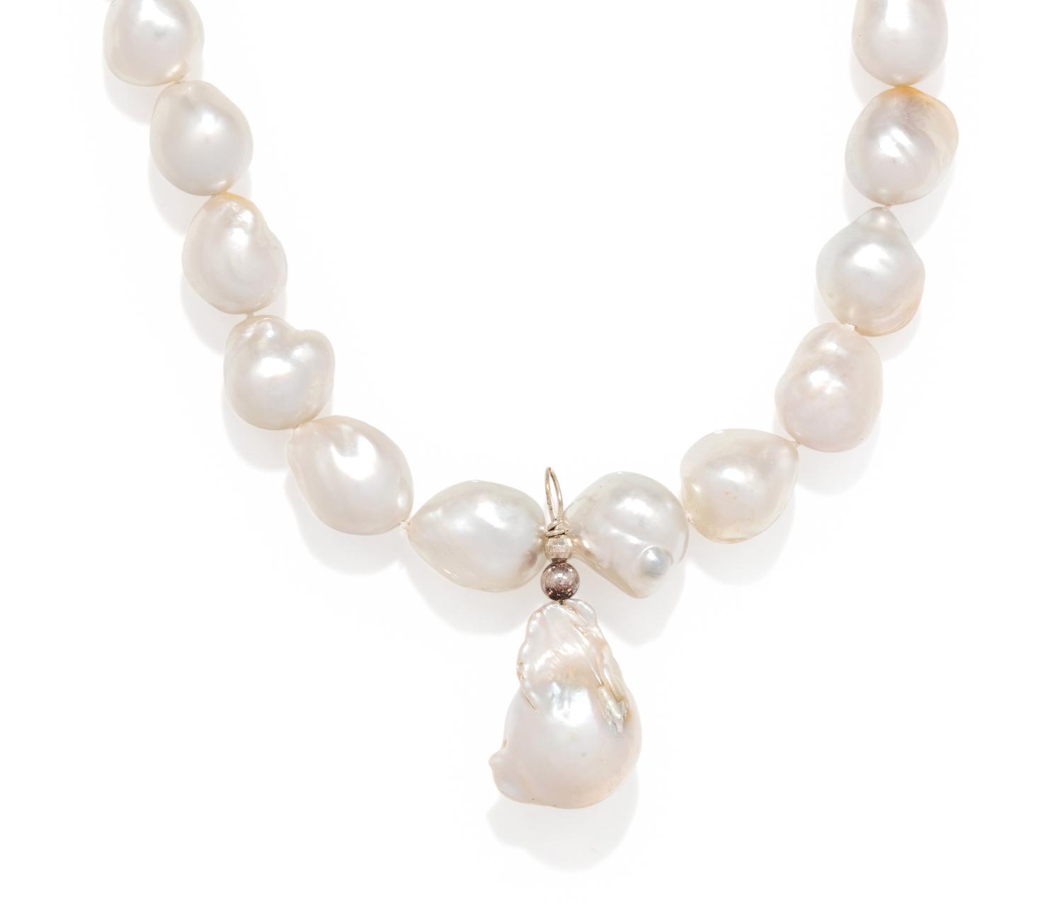 CULTURED BAROQUE PEARL SET