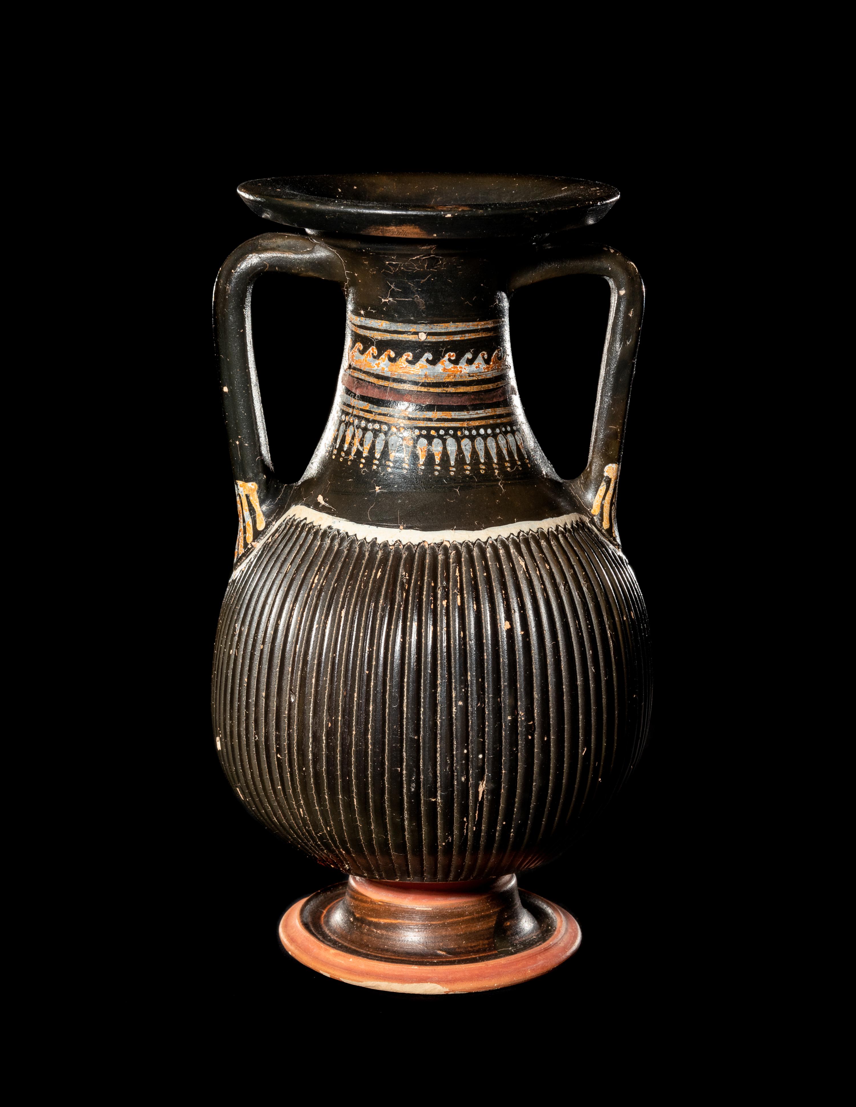 An Apulian Gnathian-Ware Ribbed Pelike