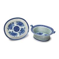 A Chinese Export Porcelain Fitzhugh Reticulated Basket and Undertray