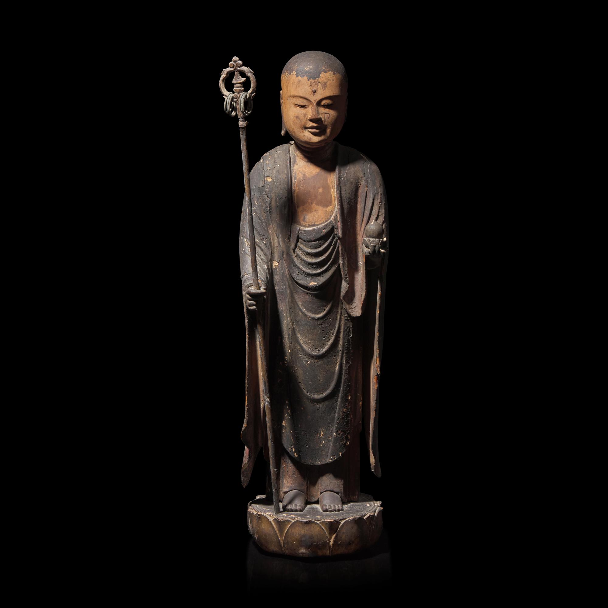 A Japanese Lacquered and Painted Wood Figure of Jizo Bosatsu, Edo Period or Earlier — 日本江戶或更早 木雕羅漢像