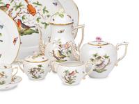 A Herend Rothschild Bird Porcelain Dinner Service