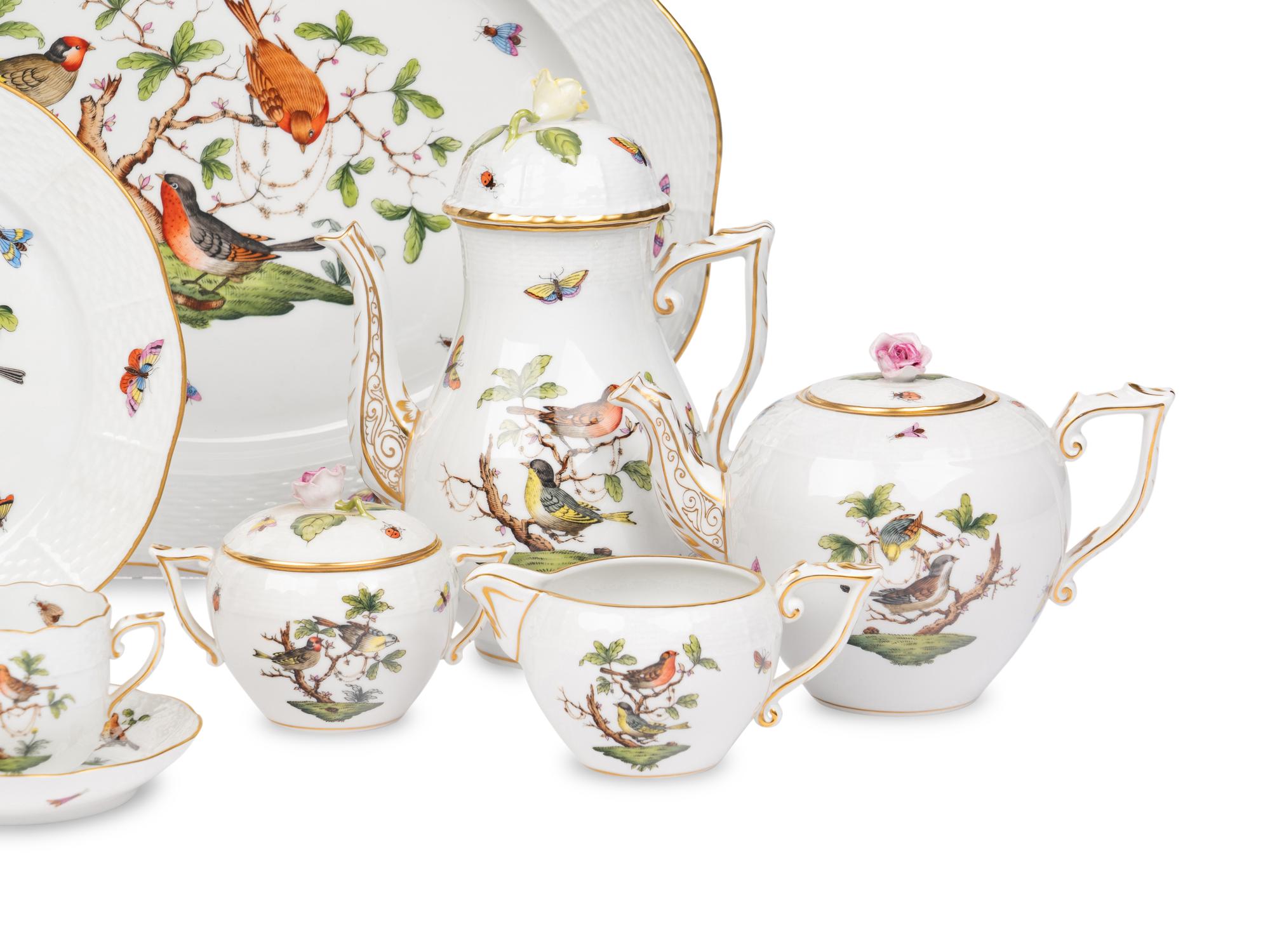 A Herend Rothschild Bird Porcelain Dinner Service