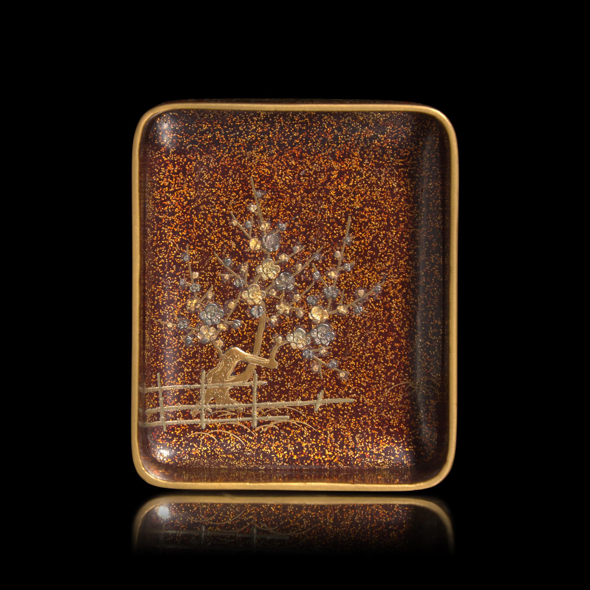 A Japanese Gold Lacquer Rectangular Covered Box, tebako , Edo Period — 日本江戶時代 日本蒔繪漆盒