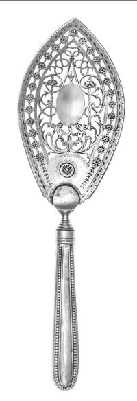 A George III Silver Fish Server, Benjamin Montague, London, 1824, having a beaded handle, the blade with openwork floral and vine decor