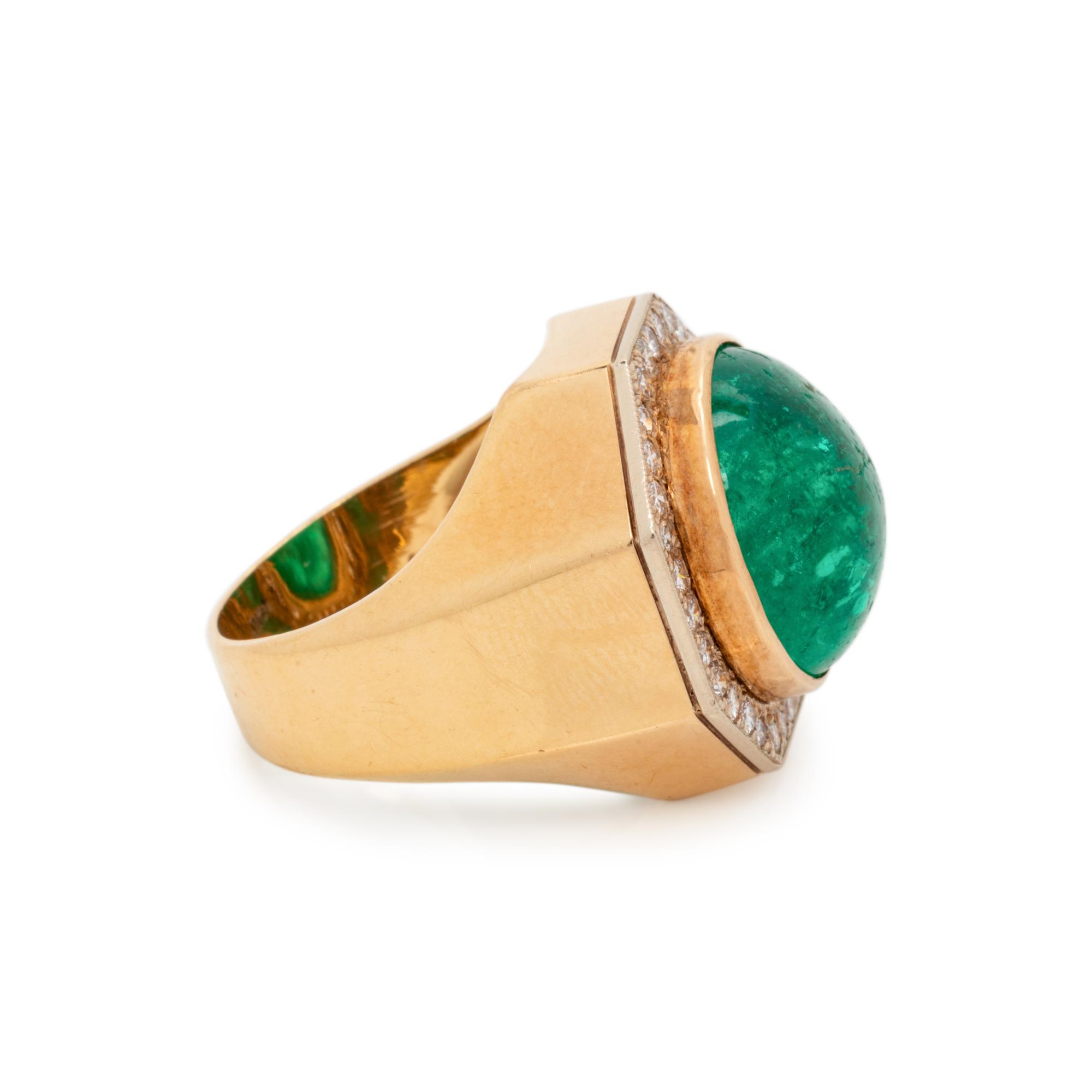 EMERALD AND DIAMOND RING