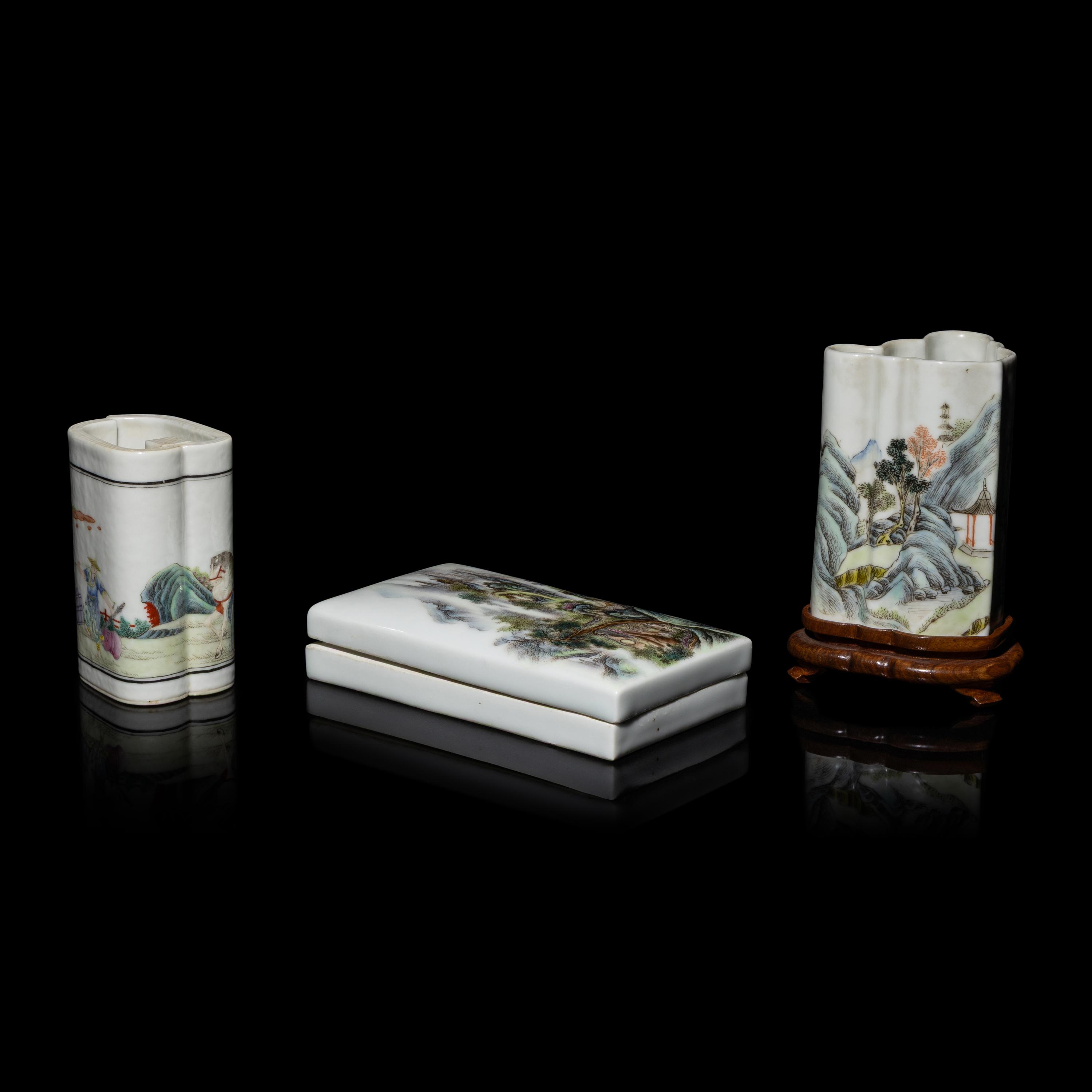Three Chinese Famille Rose Porcelain Scholar's Objects, 20th Century — 近代 粉彩山水人物圖筆筒二及帶蓋硯台一