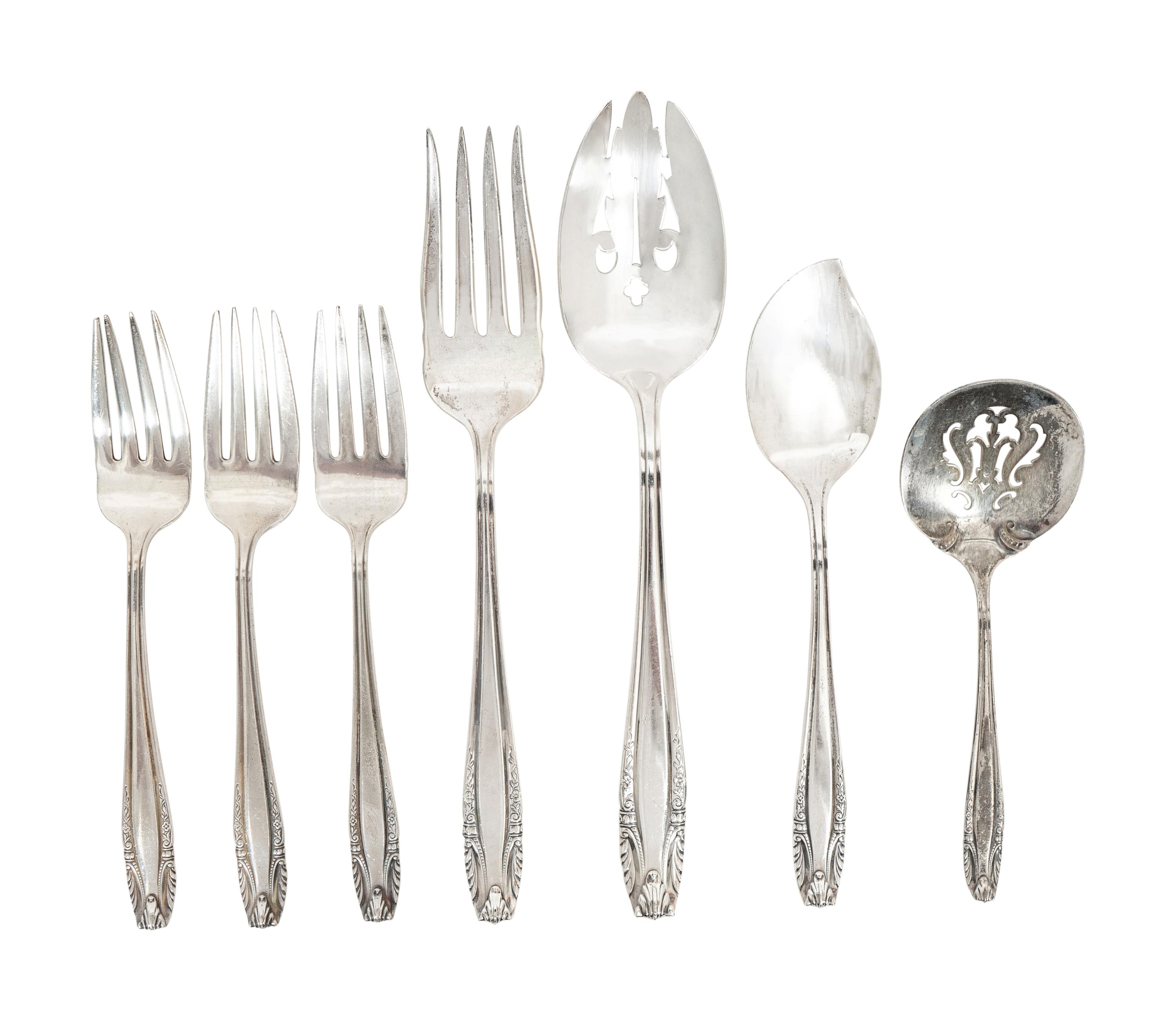 A Wallace Silversmiths Sterling Silver Part Flatware Service