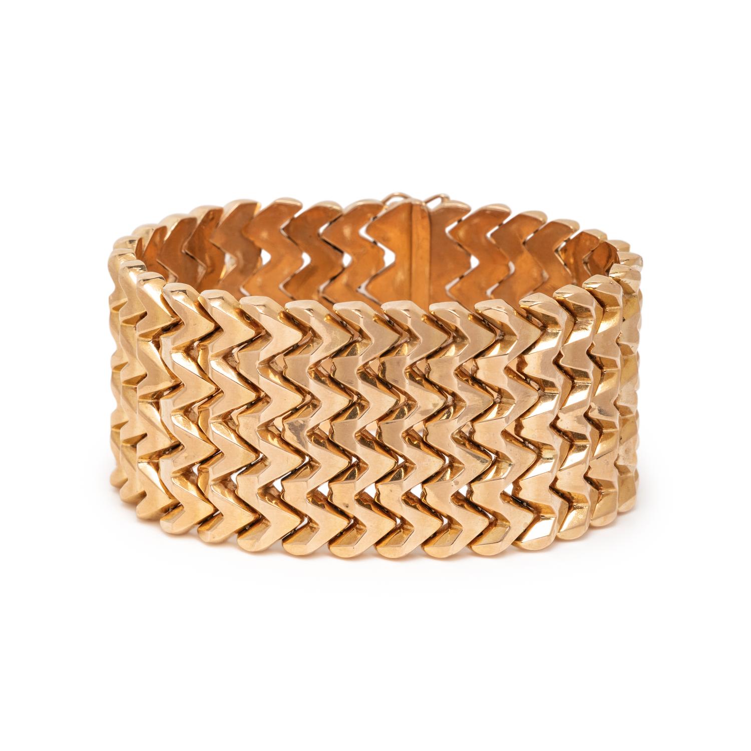 ITALIAN, YELLOW GOLD FANCY LINK BRACELET