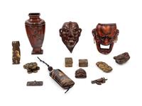 Thirteen Japanese Decorative Articles