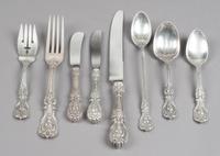 An American Silver Flatware Service, Reed & Barton, Taunton, MA, Francis I pattern, comprising: 8 dinner knives 8 dinner forks 8 salad