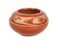 Tony Da (1940-2008), San Ildefonso Height 2 1/2 x diameter 4 1/2 inches.
