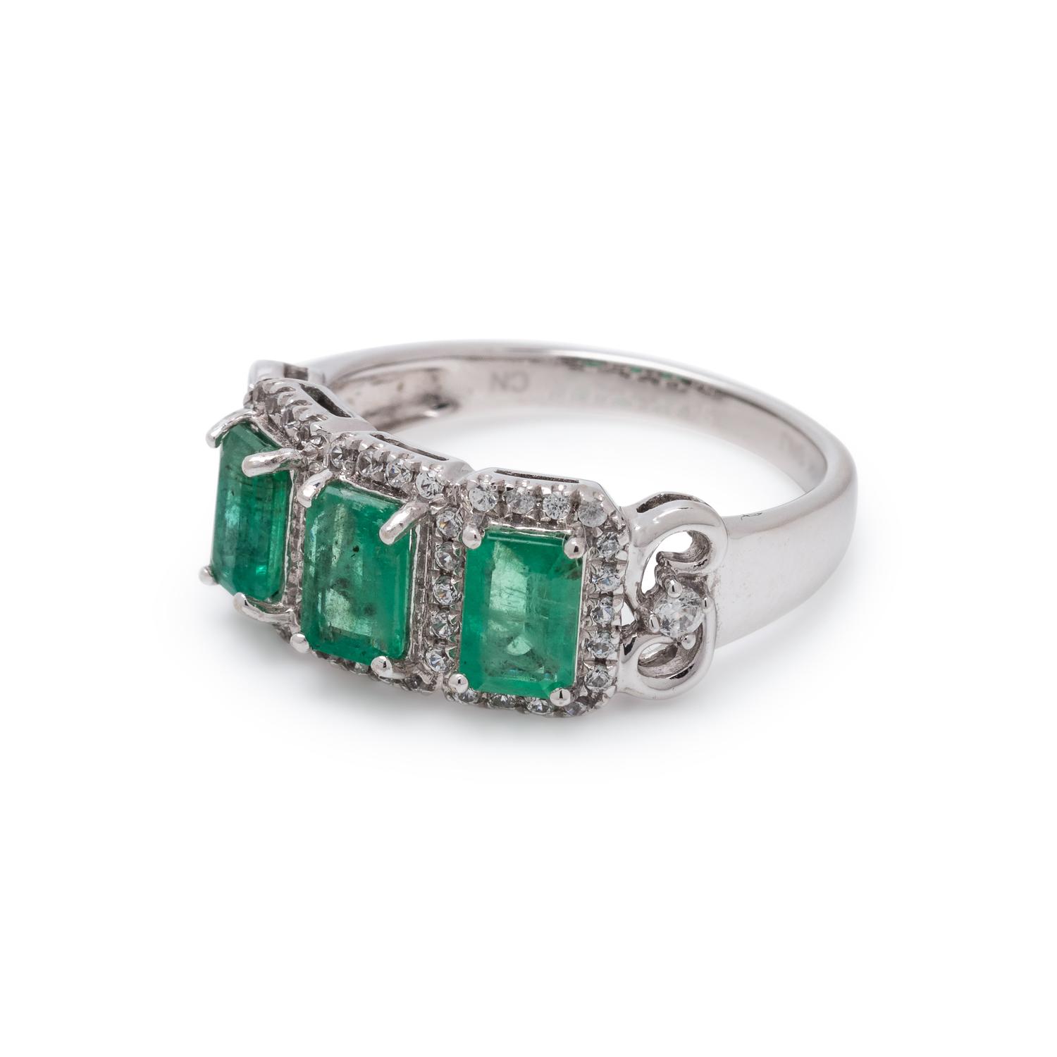 EMERALD AND WHITE ZIRCON RING