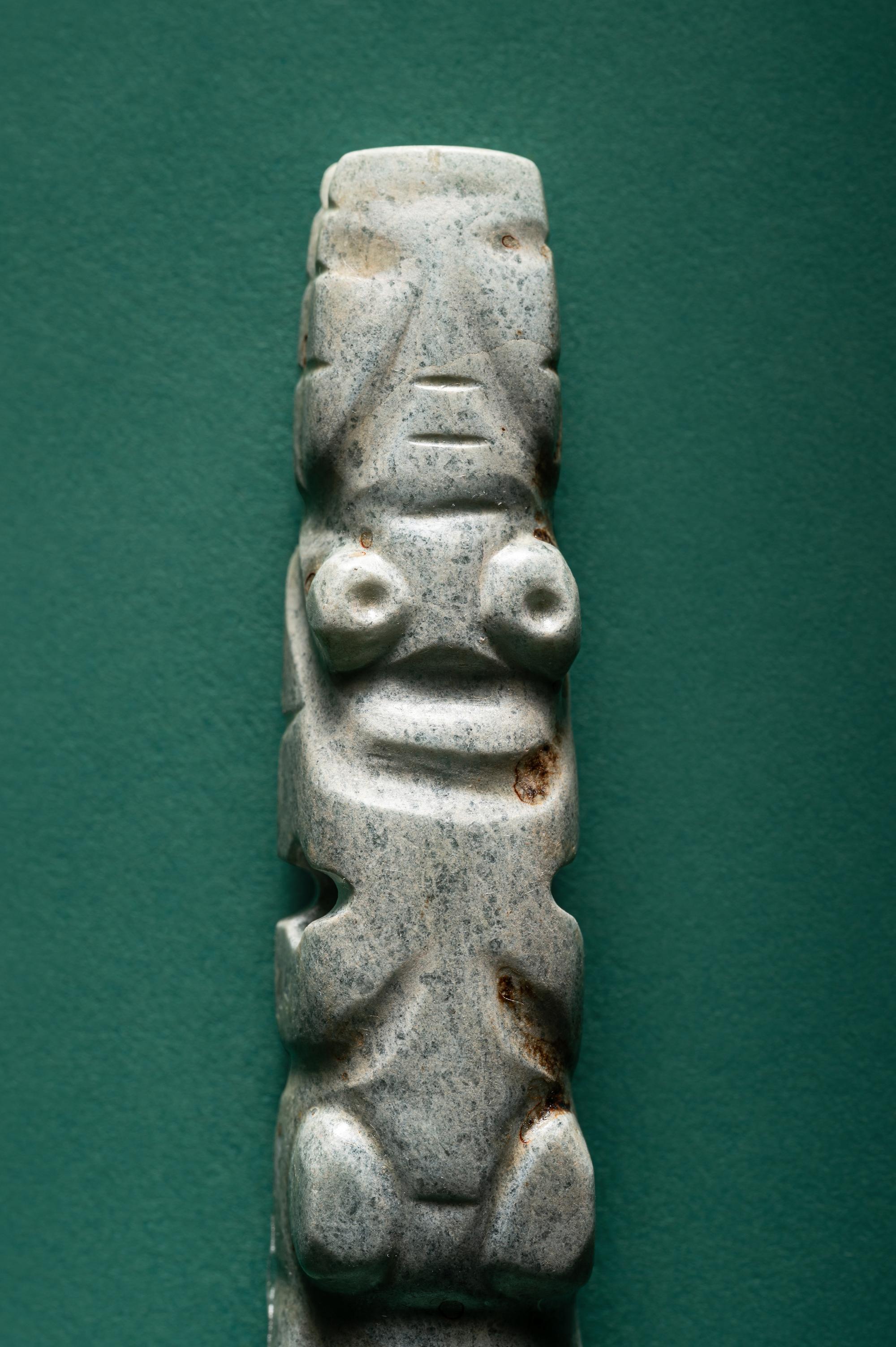 A Maya Jade Zoomorphic Pendant