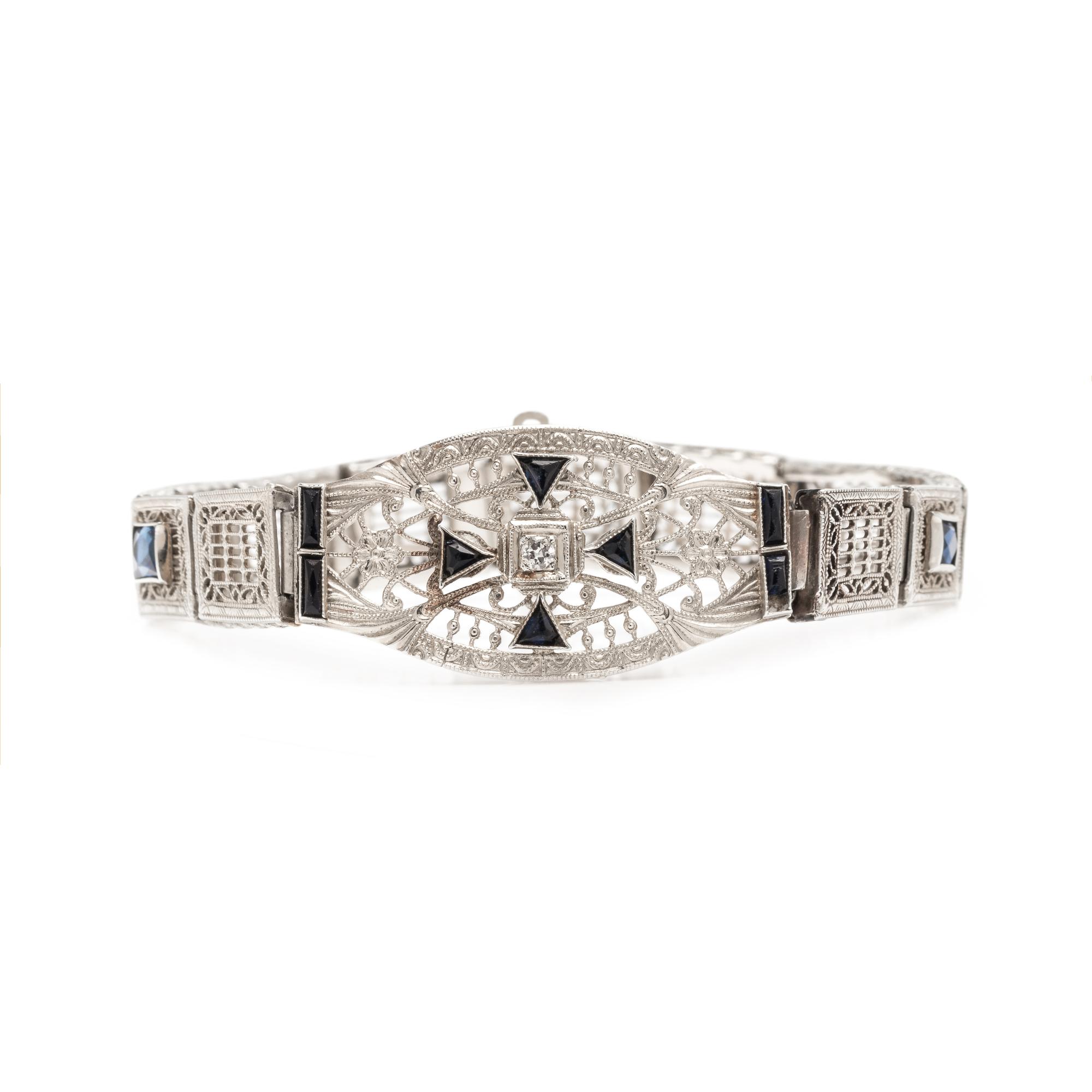 WHITE GOLD, DIAMOND AND BLUE GLASS BRACELET