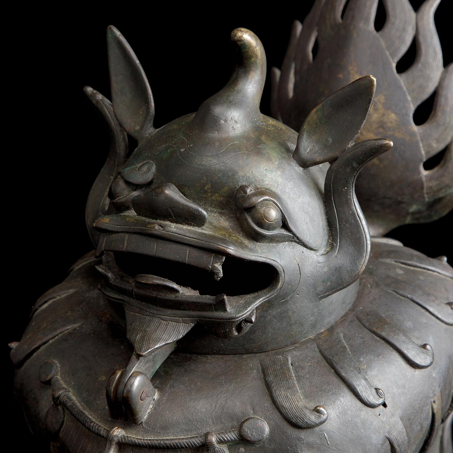 A Chinese Patinated Bronze Luduan Censer, Late Ming to Qing Dynasty 明末清初 銅甪端