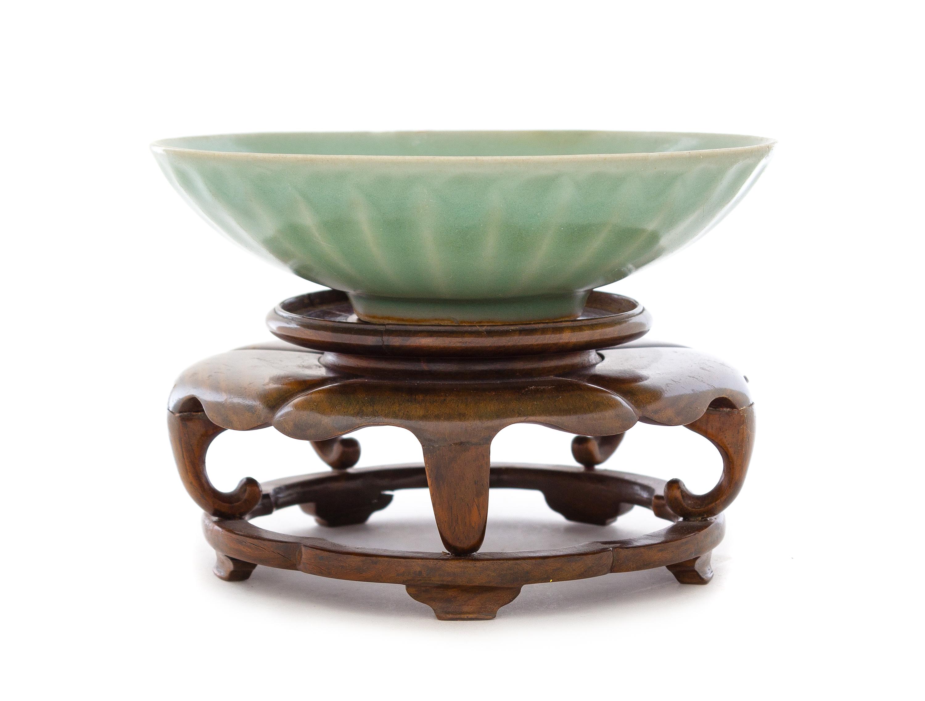 A Longquan Celadon Glazed Porcelain 'Lotus' Shallow Bowl Diameter 6 5/8 inches. — LIKELY SOUTHERN SOND DYNASTY, 13TH CENTURY