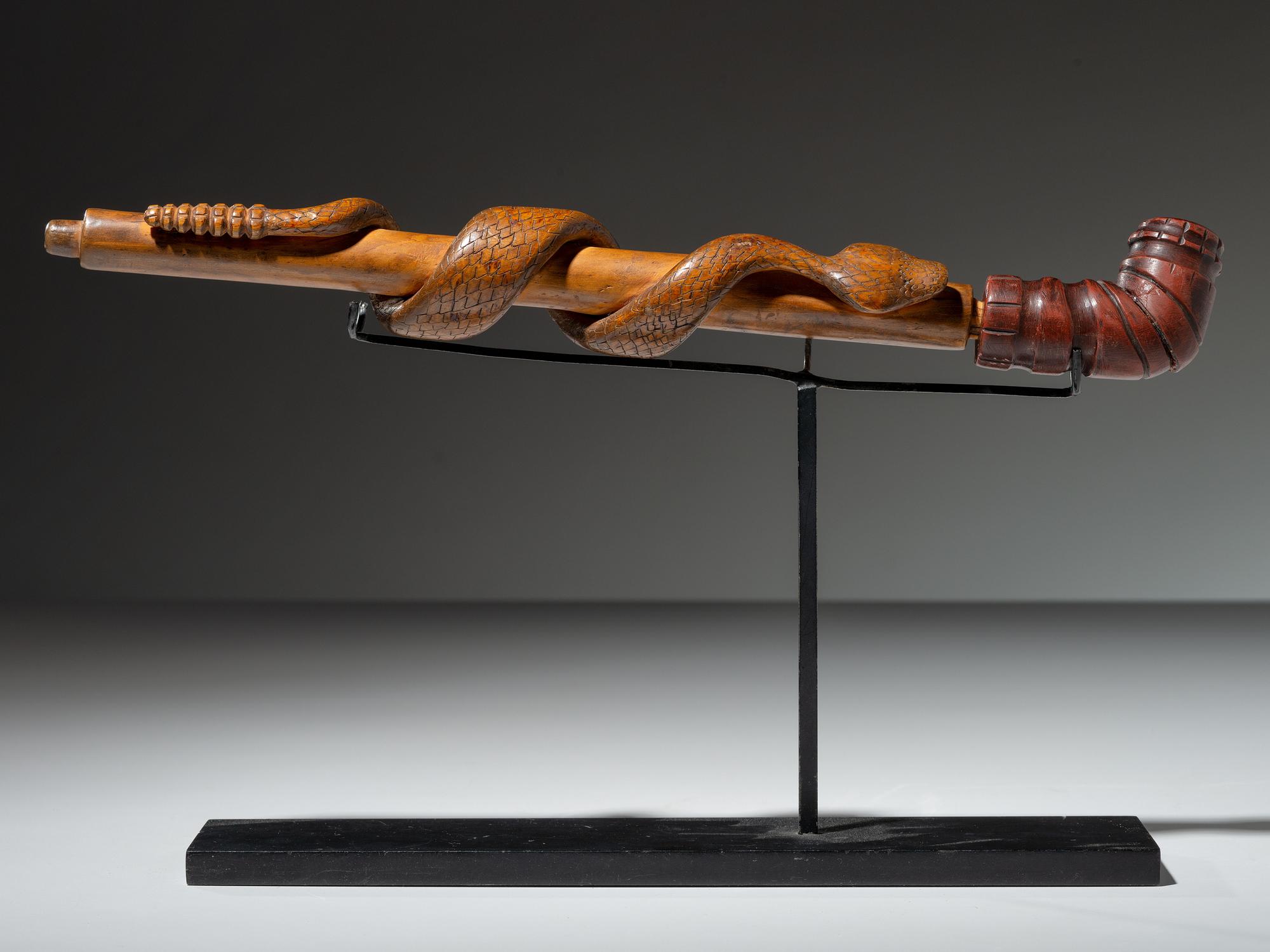 Western Great Lakes Catlinite Pipe Bowl, with Figural Stem