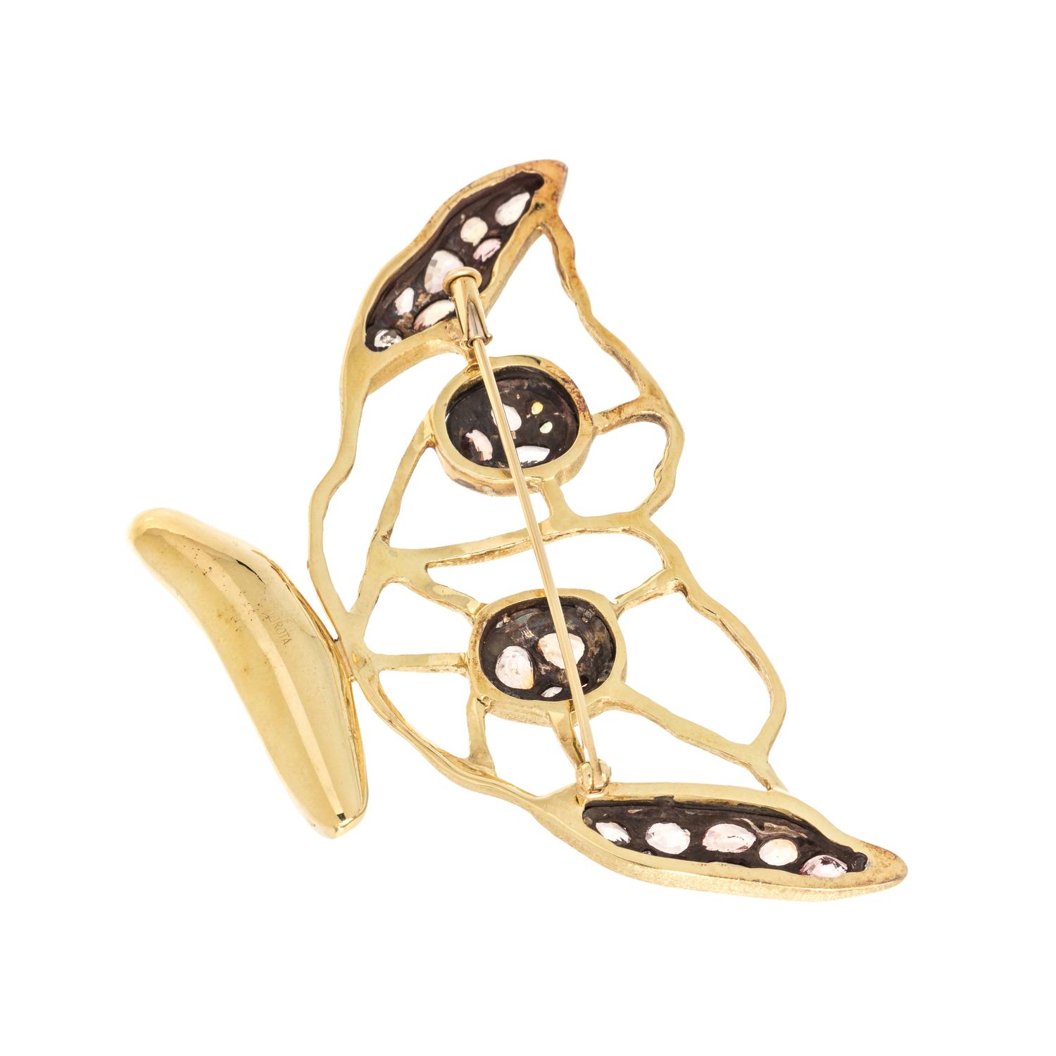 DOROTA, YELLOW GOLD, SAPPHIRE AND CULTURED PEARL BUTTERFLY MOTIF BROOCH
