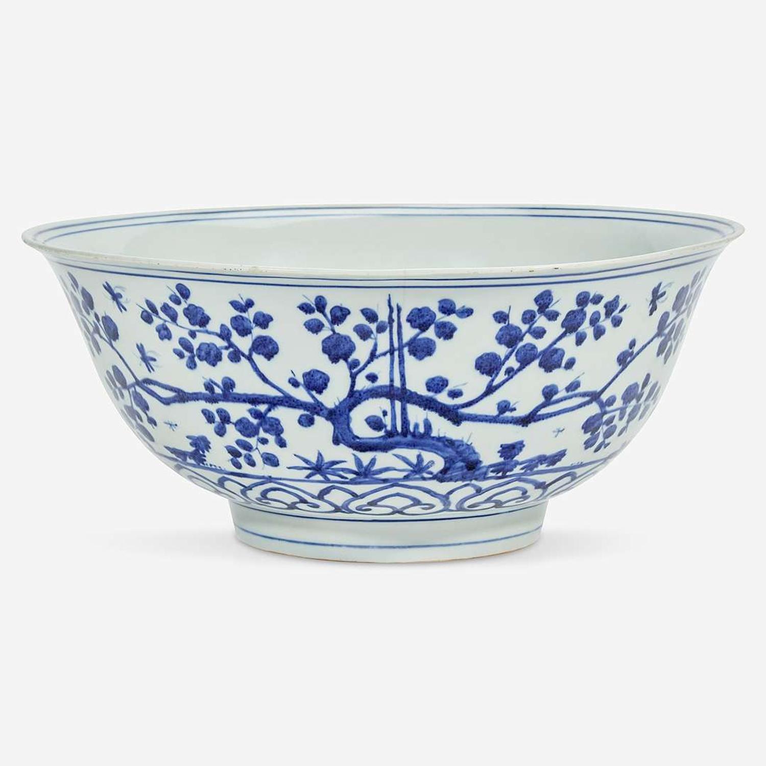 A Chinese blue and white porcelain large bowl Ming Dynasty, Jiajing six-character mark and of the period