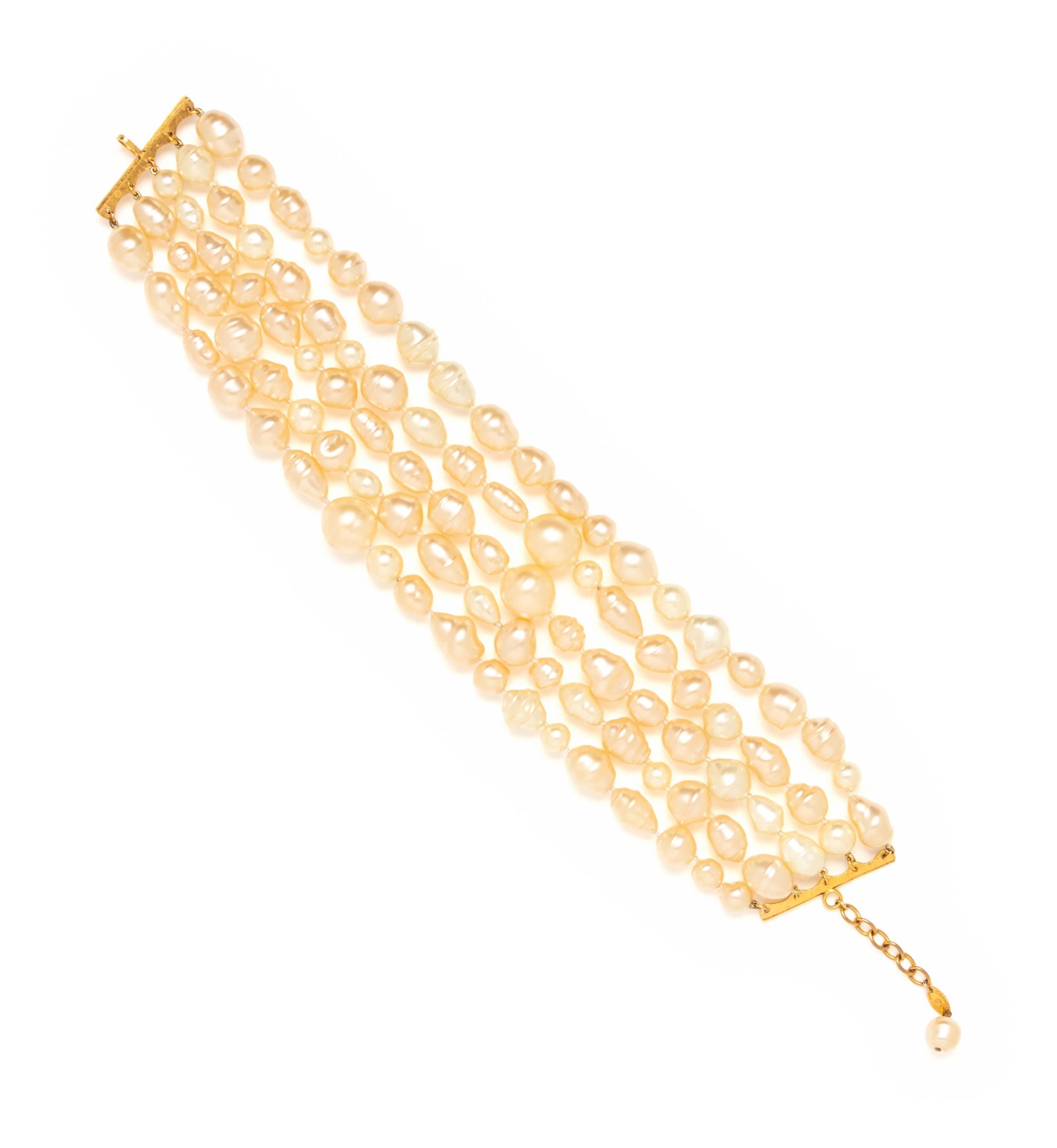 Chanel, Gripoix Pearl Collar Necklace