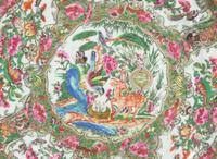 An assorted group of twenty Chinese Export porcelain Rose Mandarin tablewares, 18th / 19th century