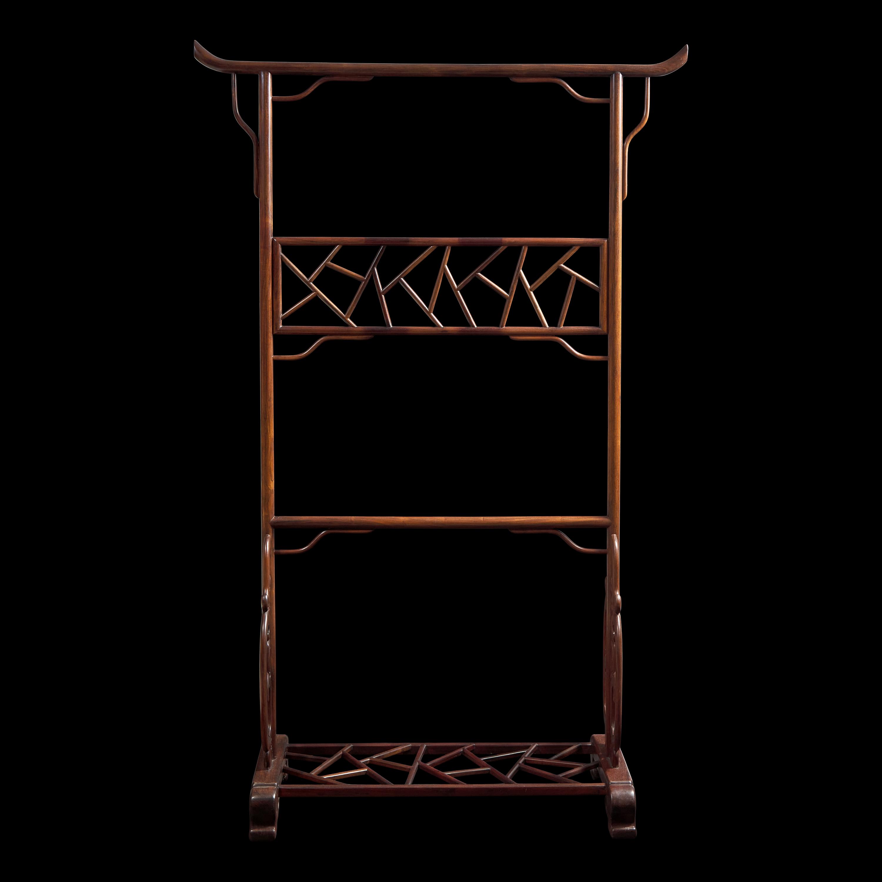 A Chinese Carved Hongmu Clothes Stand, Yijia, 20th Century 近代 紅木透雕冰梅紋衣架