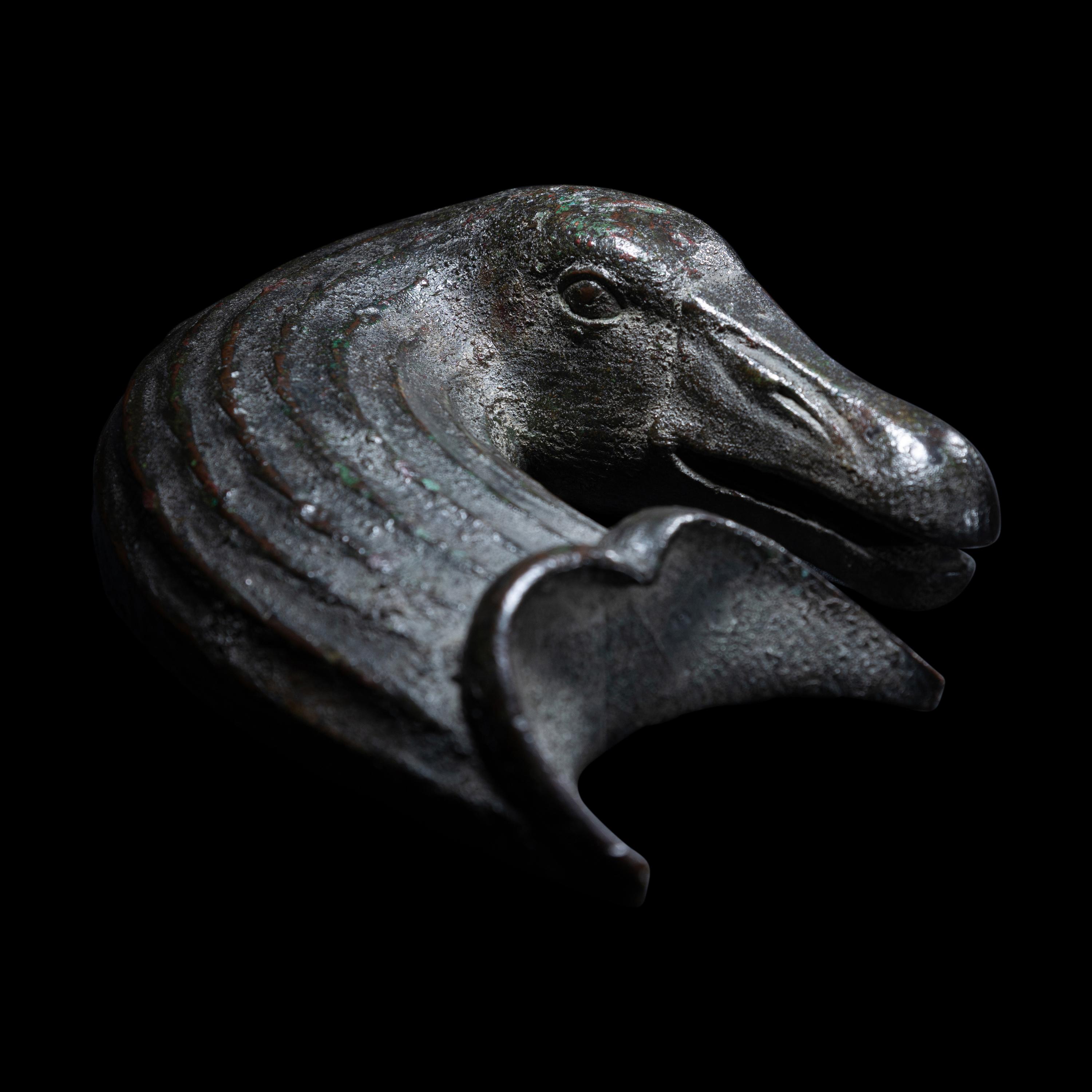 A Roman Bronze Fulcrum in the Form of a Goose