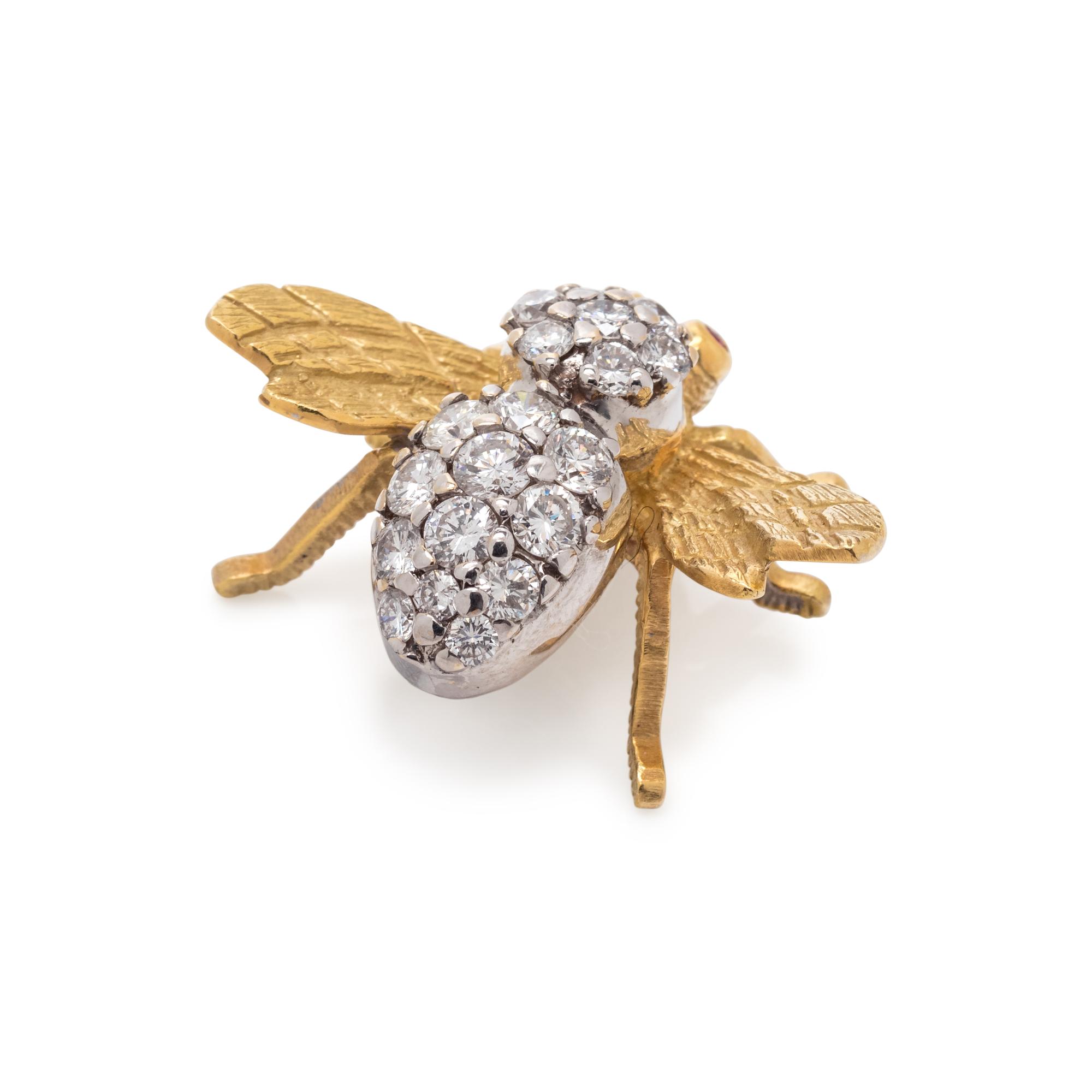 YELLOW GOLD AND DIAMOND BEE BROOCH