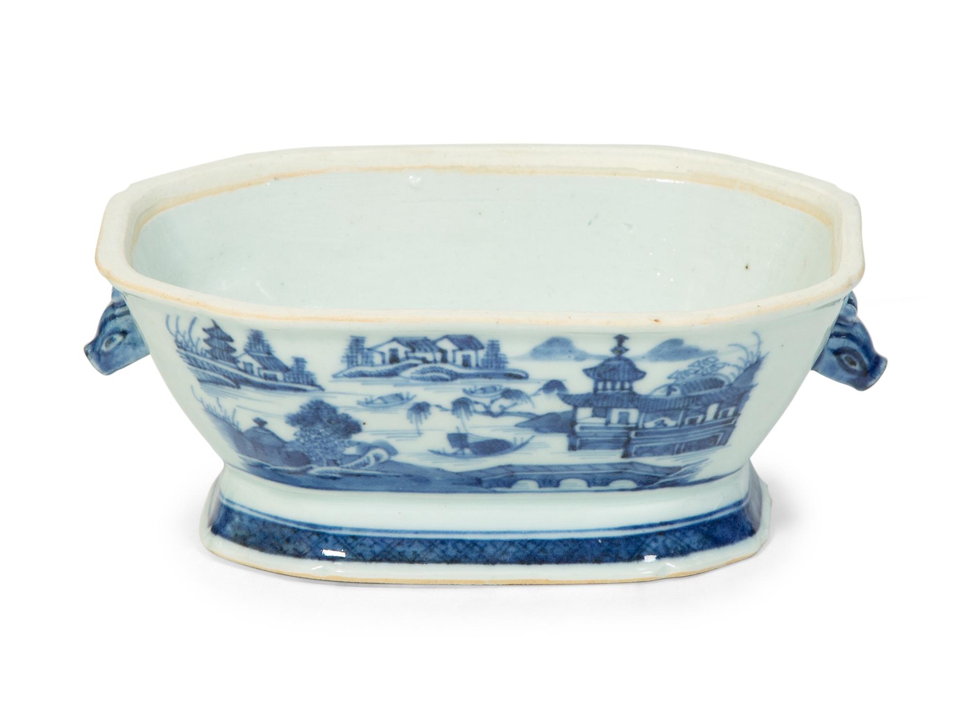 Four Chinese Blue and White Export Porcelain Vessels — 20TH CENTURY
