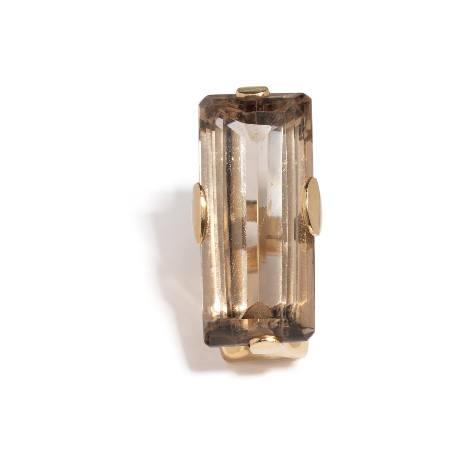 SMOKEY QUARTZ AND YELLOW GOLD RING