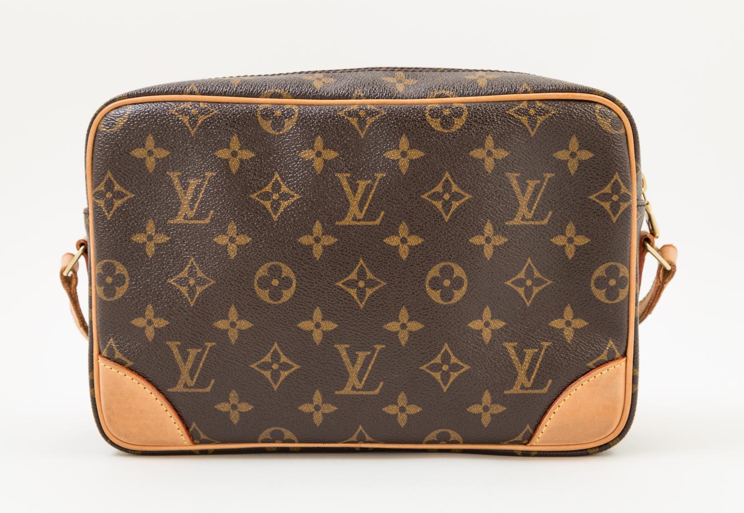 A Louis Vuitton Monogram Canvas Trocadero 27 Bag, 10.5" x 7" x 2.75"; Adjustable strap: 45"- 56.