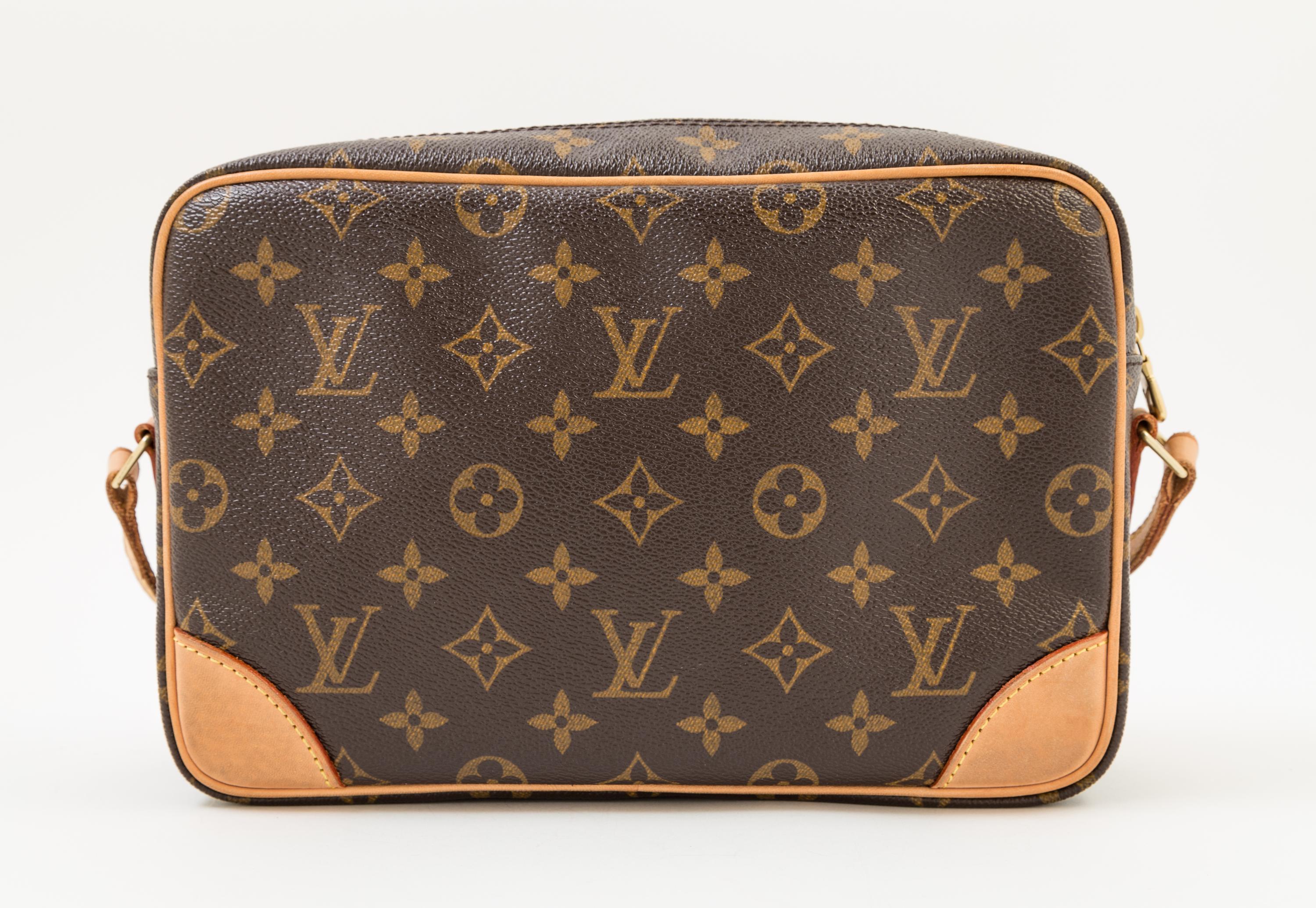A Louis Vuitton Monogram Canvas Trocadero 27 Bag, 10.5" x 7" x 2.75"; Adjustable strap: 45"- 56.