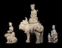 Three Chinese Dehua Blanc-de-Chine Porcelain Figures of Guanyin